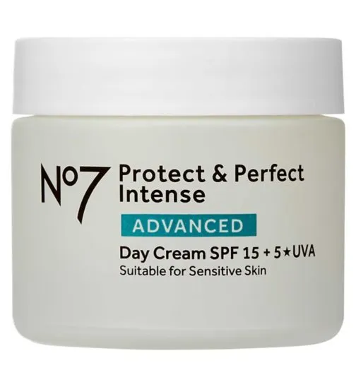Protect & Perfect Day Cream by No7, an anti-ageing day cream.