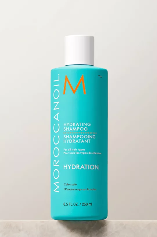 Hydrating Shampoo by Moroccan oil, hydrate, restore, and transform dry, damaged hair.