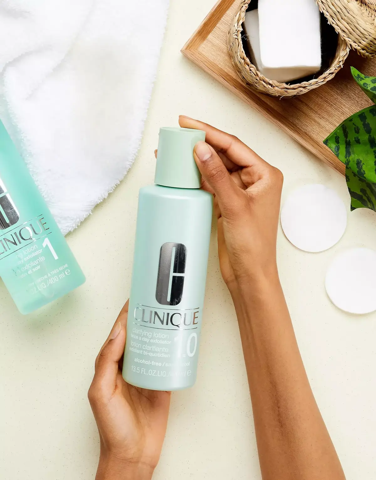 Clinique Clarifying Lotion 1.0 vs 1 (The Guide) - FEMMENORDIC