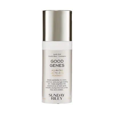 Good Genes Lactic Acid Treatment by Sunday Riley, deeply exfoliates the dull surface of the skin for instant glow and radiance.